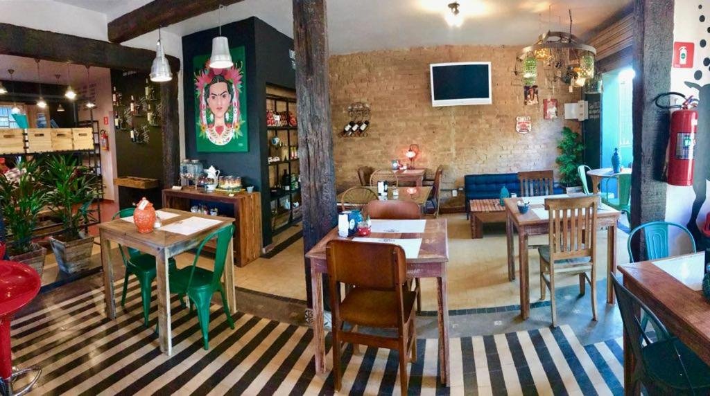 Área comum na Casa Alma Zen, uma das pousadas no centro de Ubatuba