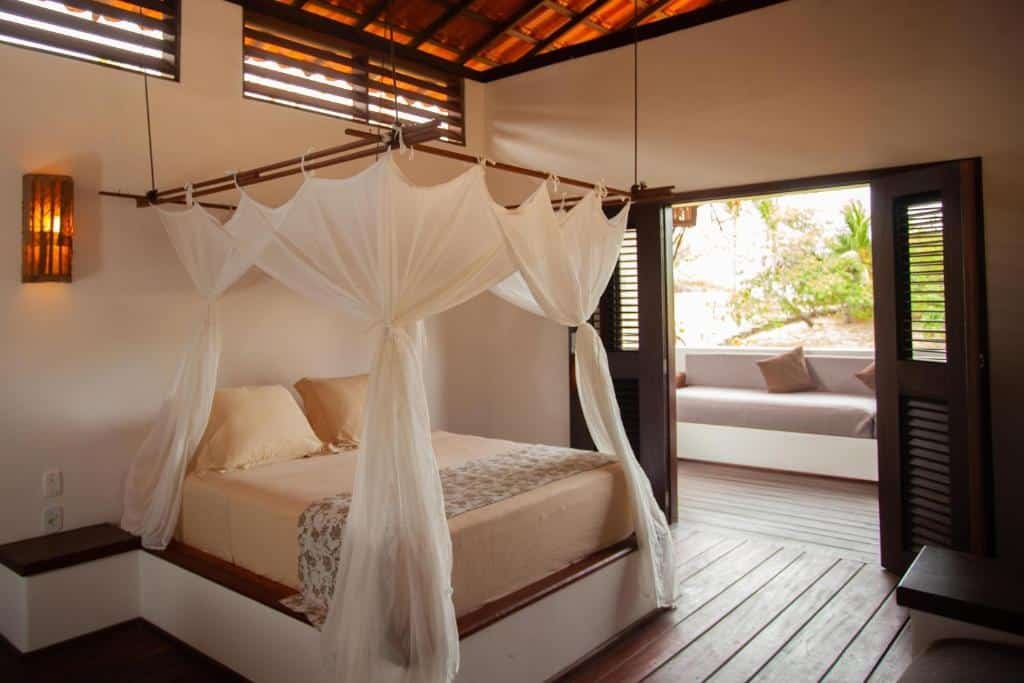 Quarto com varanda no La Ferme De Georges em Barreirinhas.